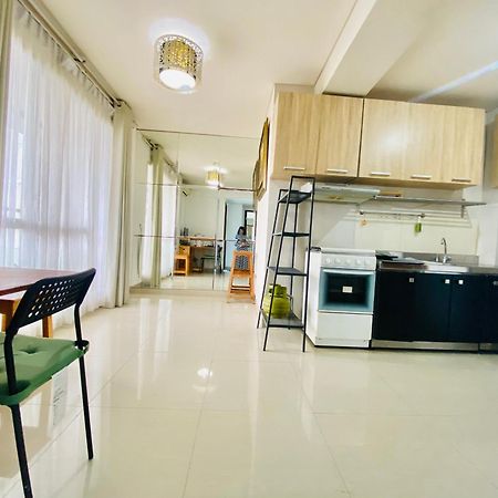 Callia Apartement Golf View Pulo Mas Jakarta Timur Zewnętrze zdjęcie