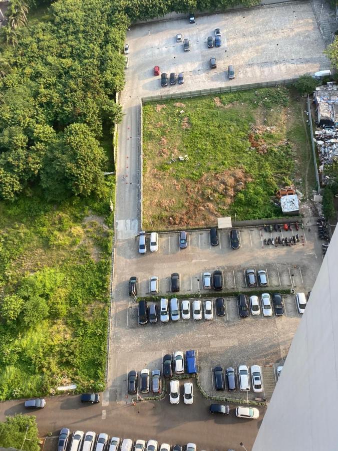 Callia Apartement Golf View Pulo Mas Jakarta Timur Zewnętrze zdjęcie